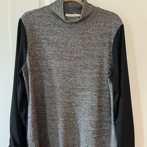 Black/gray women’s blouse